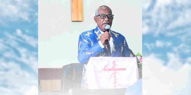 
					Ketua Klasis GKI Mimika, Pdt. Junus M. Bonsapia, S.Th. Dalam sambutannya menutup pelayanan 2025 GKI Klasis Mimika. (10 Des 2025)